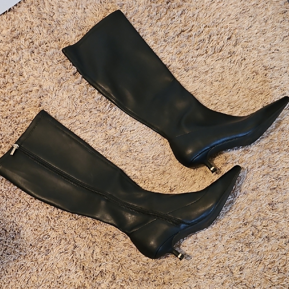Kenneth Cole Black Heeled Boots